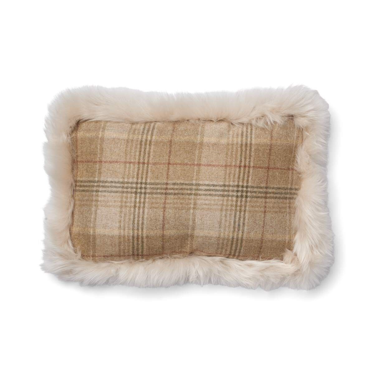 Wool Cushion | Doublesided | Long Wool trim | 52x52 cm | 34x52 cm Sand-Beige/Linen