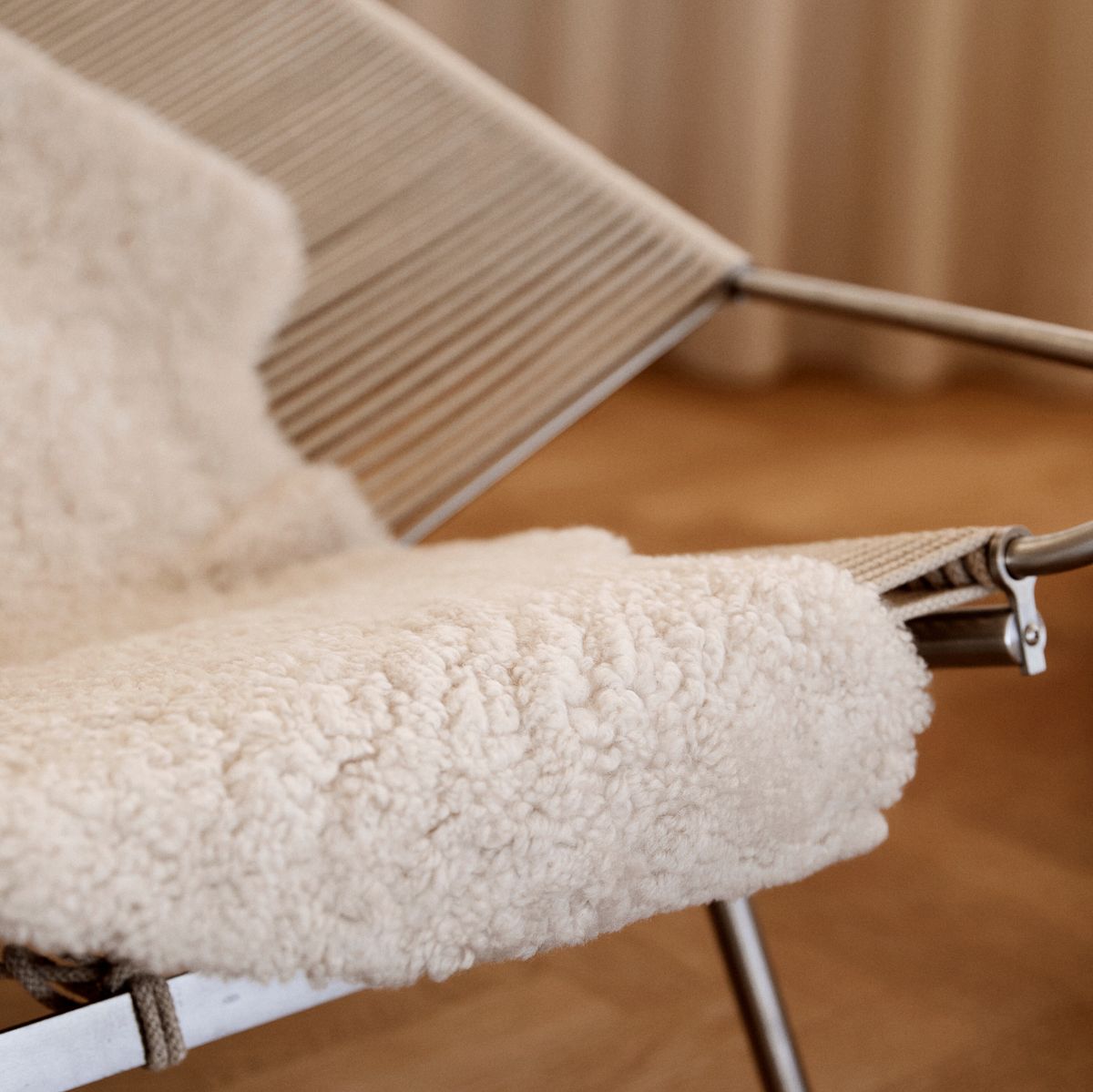 New Zealand Sheepskin | Short Curly Wool | Rug 90 cm Anthracite