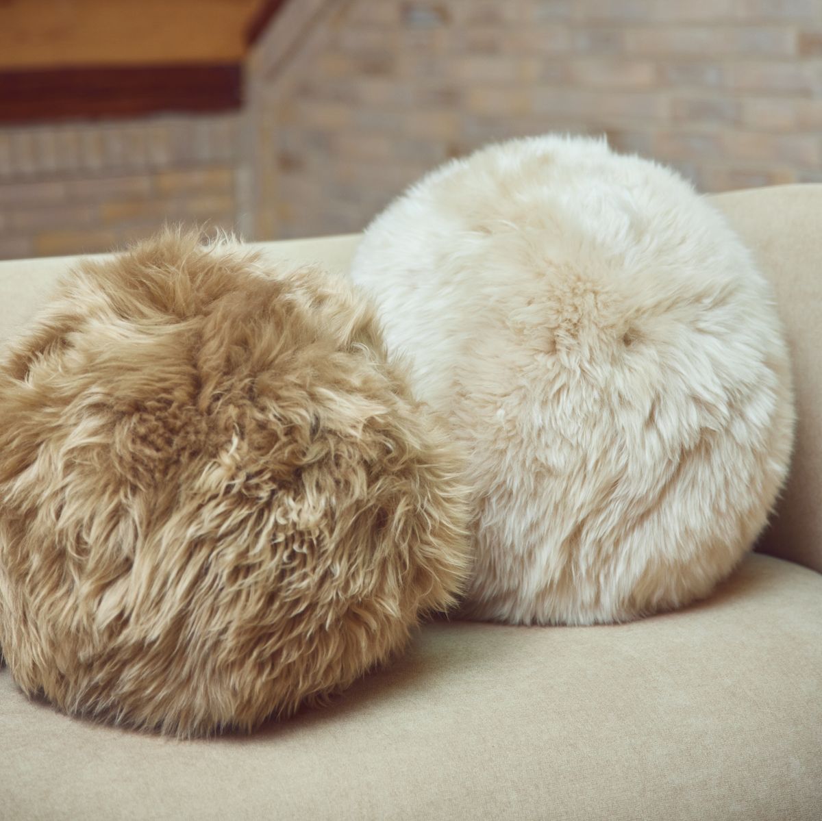 Angelite Round Cushion | D30 cm | D25 | D35 | Long Wool Black