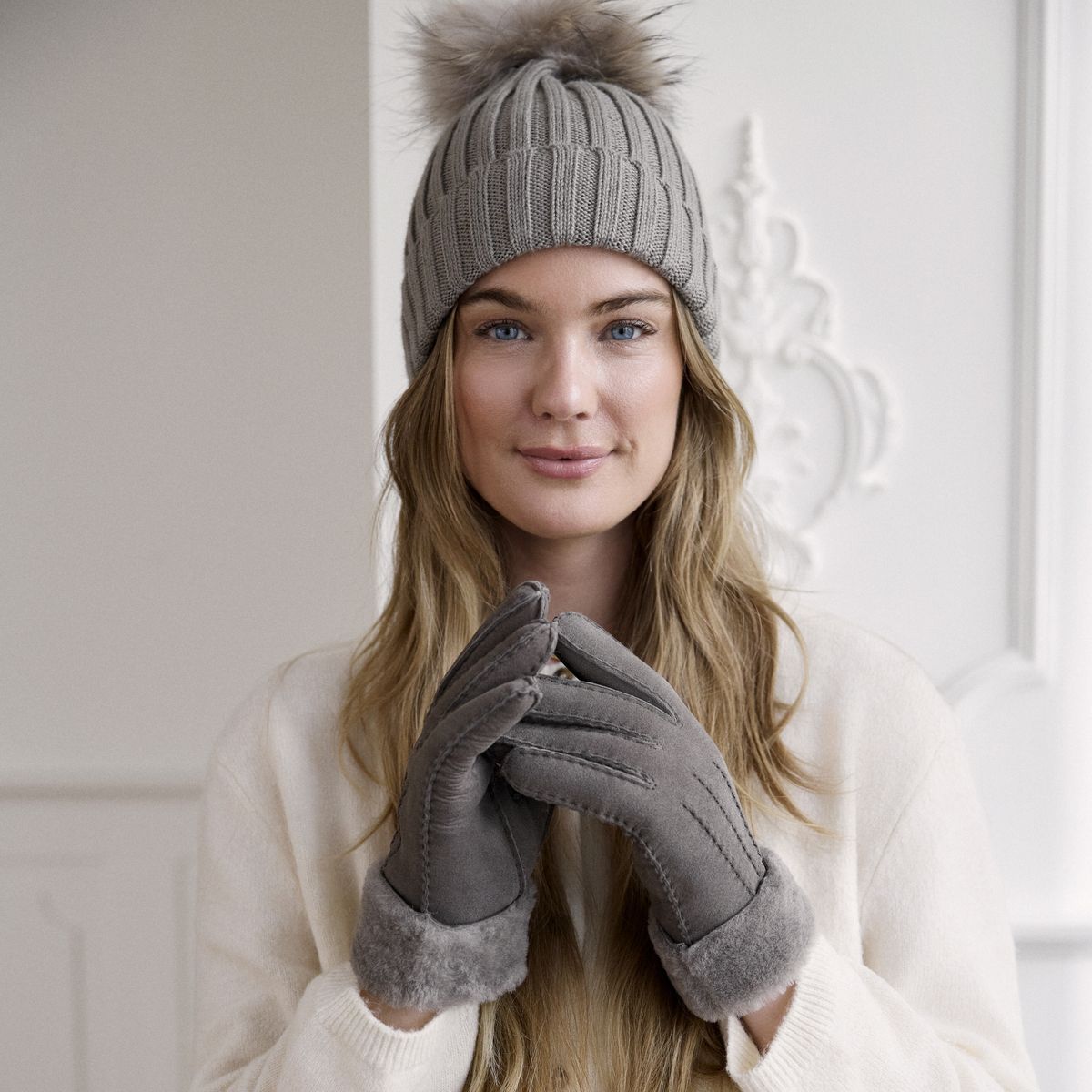 Kathryn Gloves Taupe