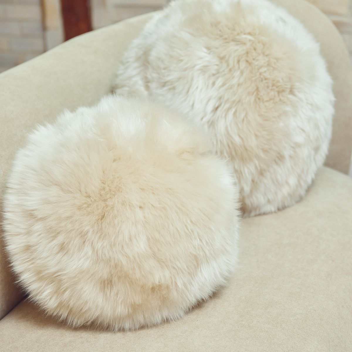 Angelite Round Cushion | D30 cm | D25 | D35 | Long Wool Black