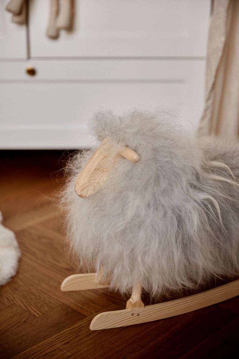 Rocking Sheep | Long Wool | L85xW25xH60 cm | Large Blacky
