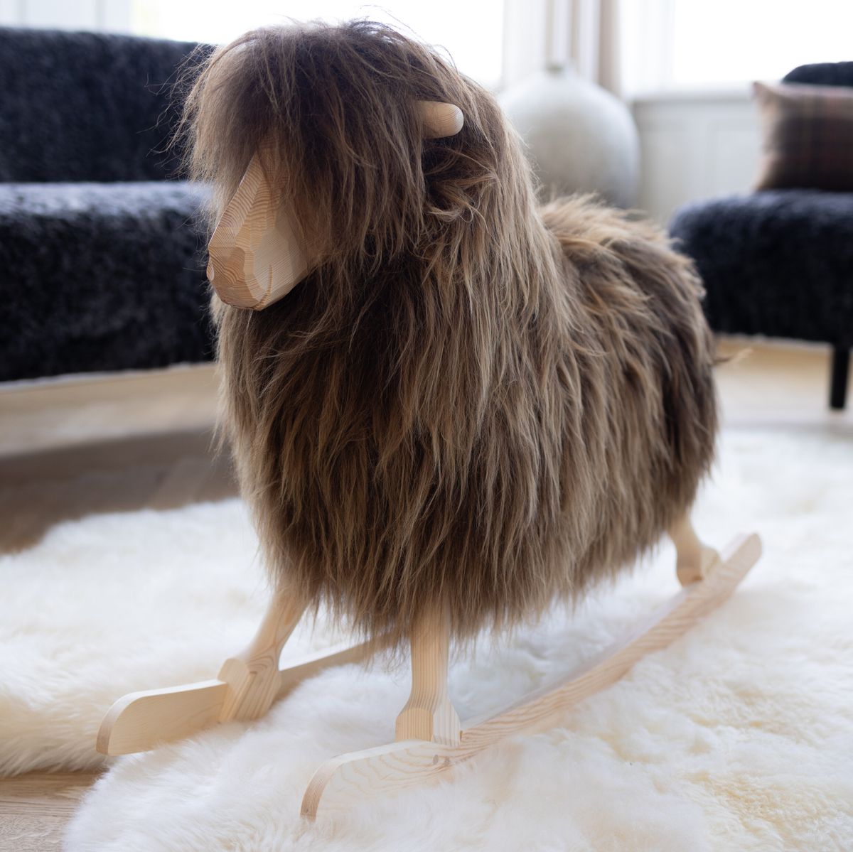 Rocking Sheep | Long Wool | L85xW25xH60 cm | Large Blacky