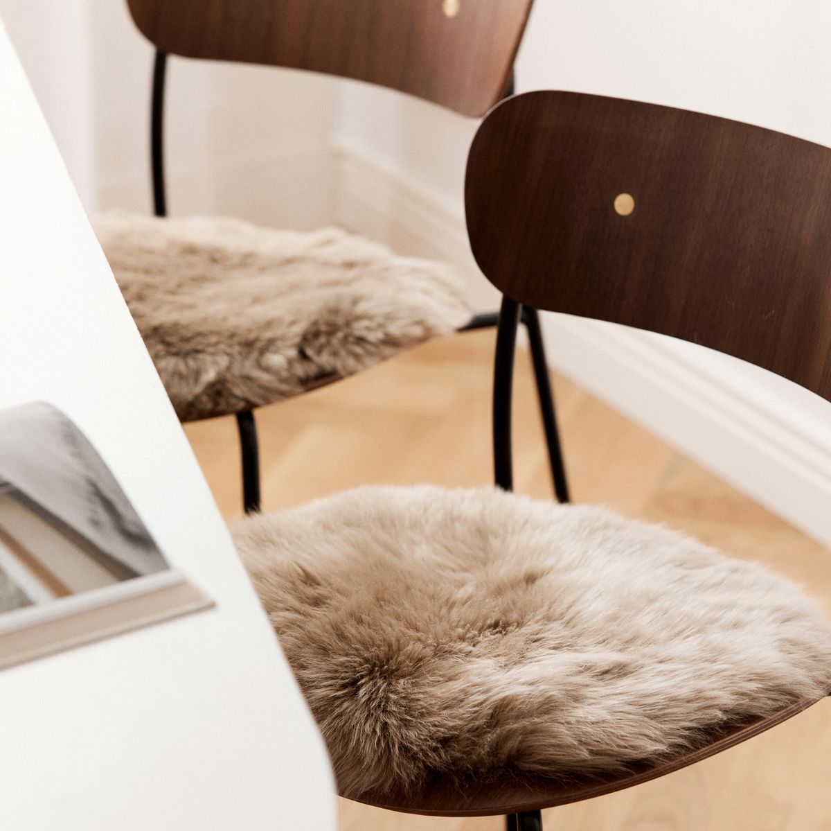 Long Wool Sheepskin Seat Cover | Ø38 cm Candy