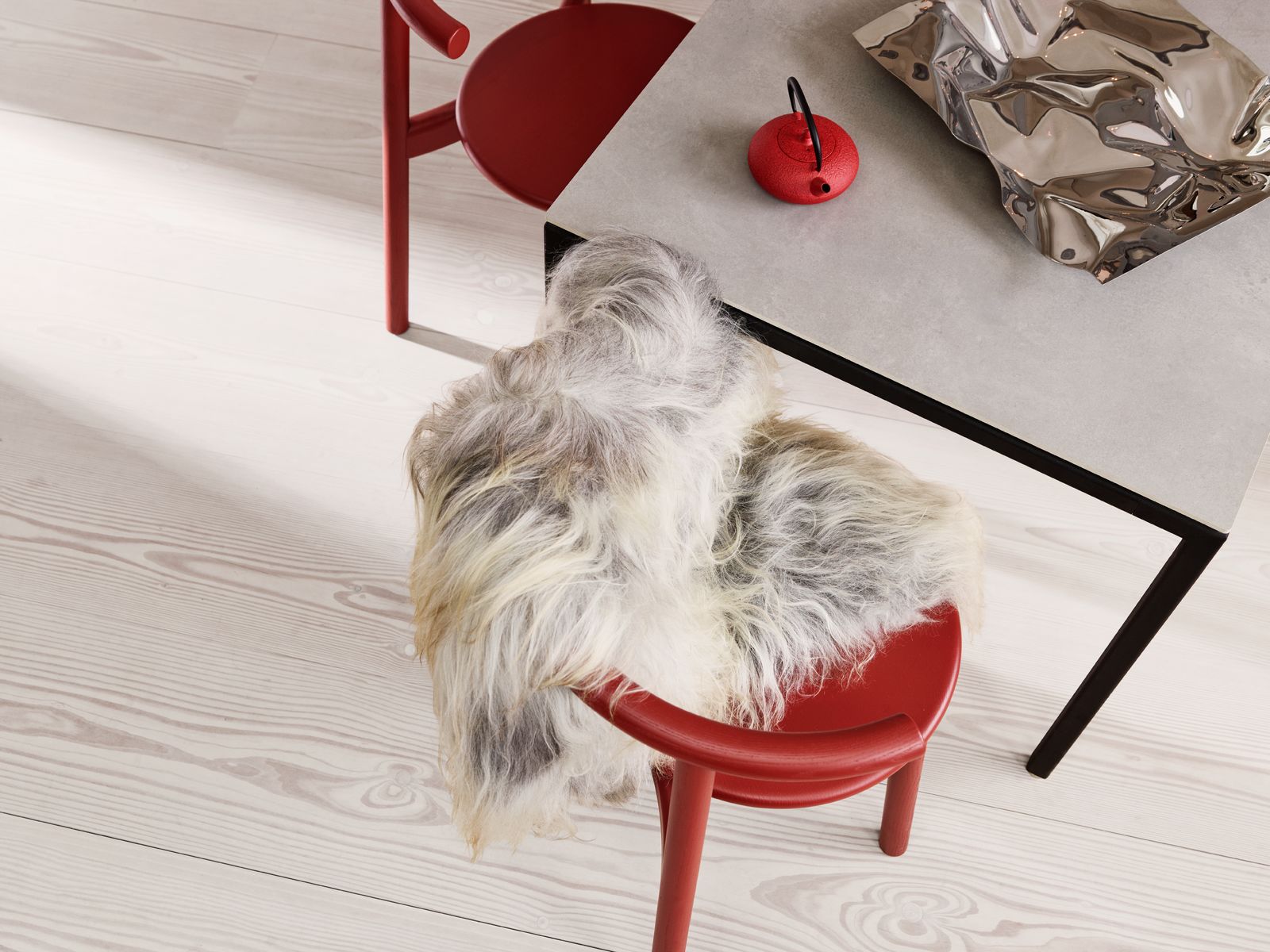 Sheepskin for Restaurants and Cafes: Warmth, Acoustics and Atmosphere
