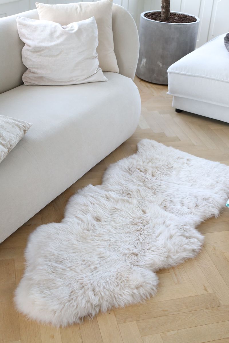 New Zealand Sheepskin | Long Wool | Rug 135 cm Aubergine