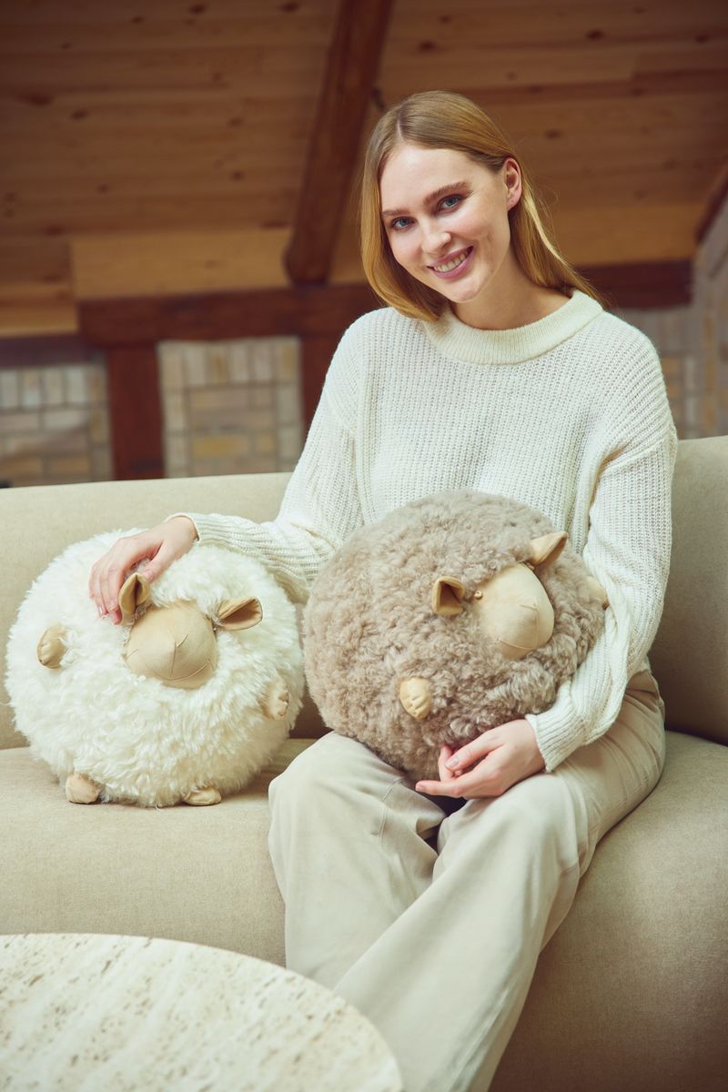 Cute Sheep Cushion | Ø34 cm Beige/White