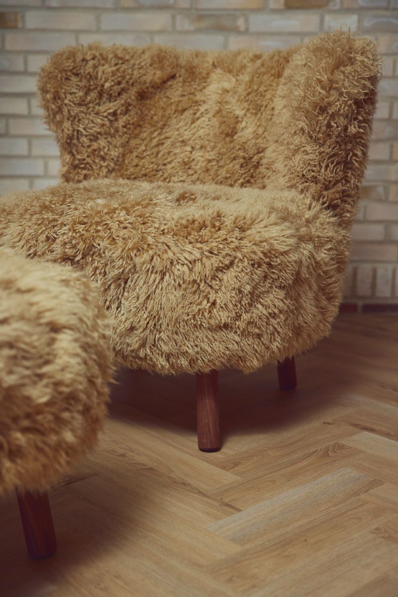 Emil Lounge Chair | Long Wool Honey