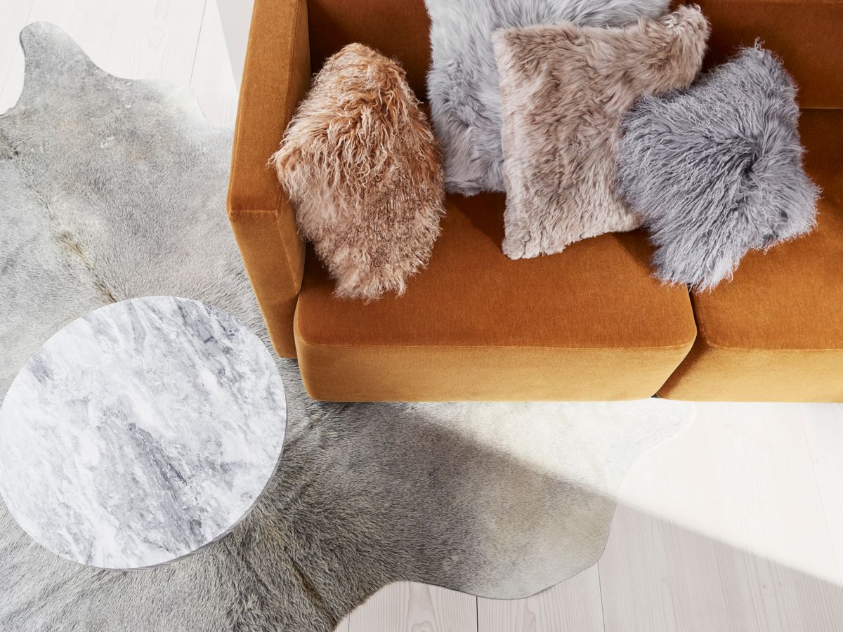 Snow Collection Curly Cushion | Tibetan Sheepskin | 60x60 cm | 40x40 cm Cloud Grey/Snow Top
