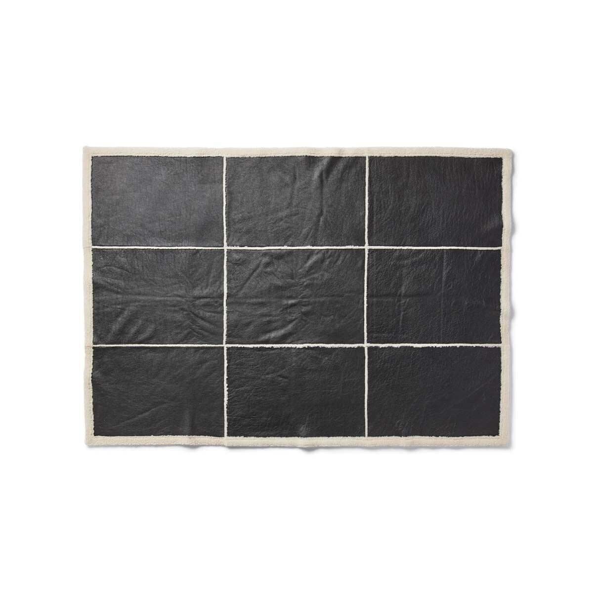 Addison Throw | 240x260 cm Black/White