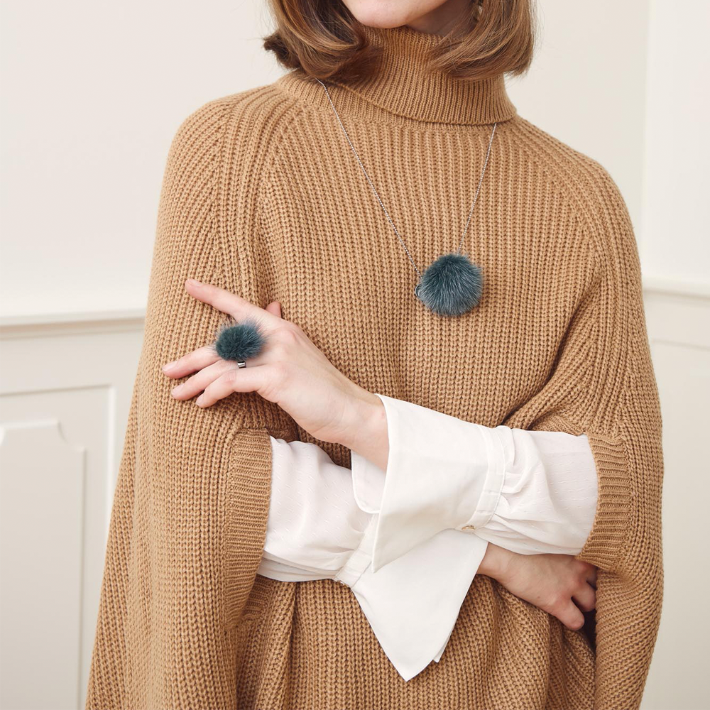 Ring Pom Pom  Baby Pink