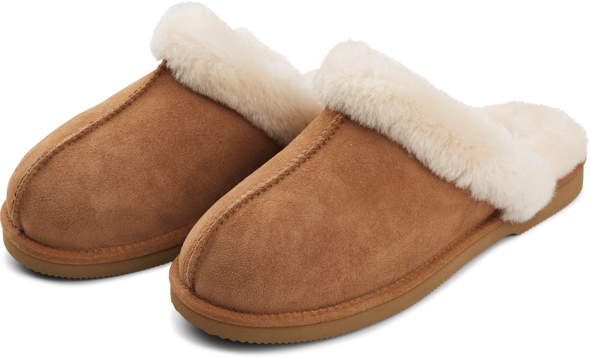 Nordic Sheepskin Slipper